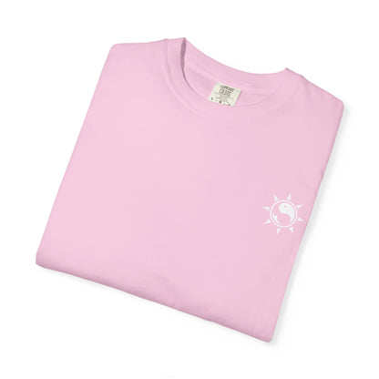 SoliVisk Unsupervised & Thriving Comfort Colors Unisex T-Shirt Funny Tee for The Chaos Lovers In Us All.